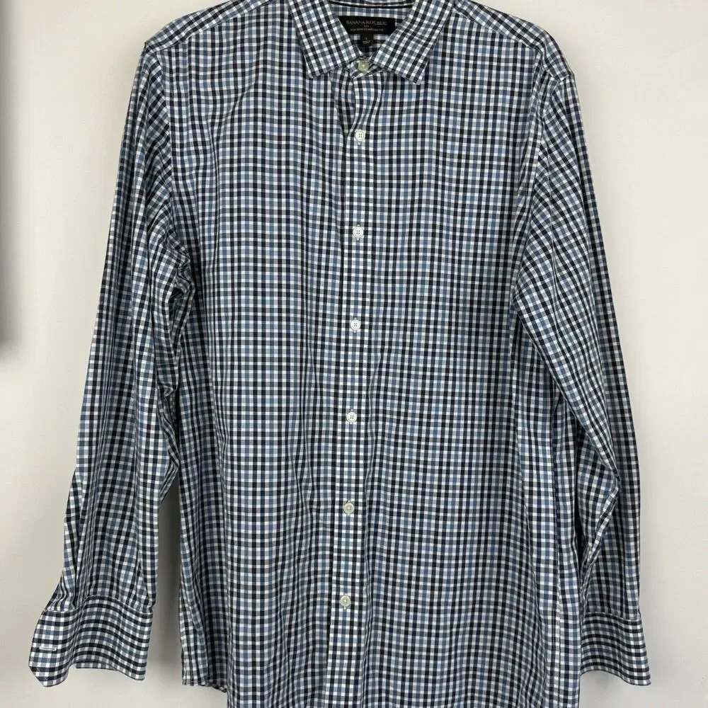 Banana Republic Classic Fit Non Iron Men's Long Sleeve size Lg 16-16 1/2